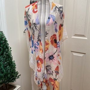 Tilly’s floral kimono